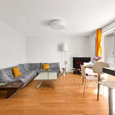 Appartement Spacious 2-bedroom With Balcony In Paris